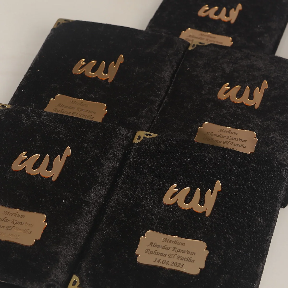 İsme Özel Siyah Renkli Kadife Yasin Kitabı - Mevlüt Hediyelikleri