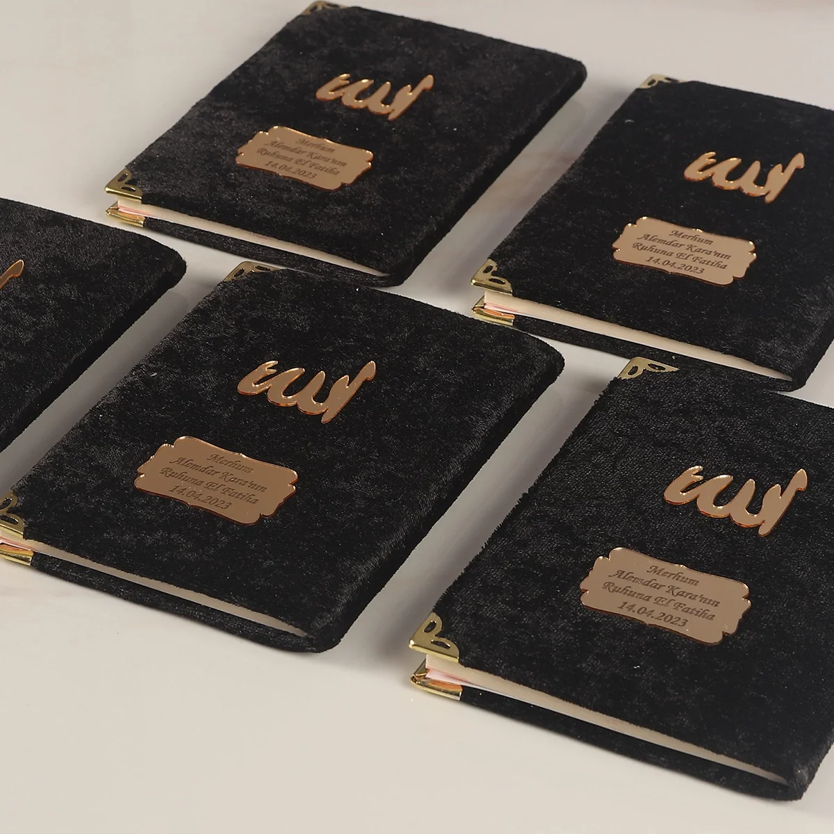 Tül Kese İçerisinde İnci Tesbihli Siyah Renkli Kadife Yasin Kitabı Seti - Mevlüt Hediyelikleri