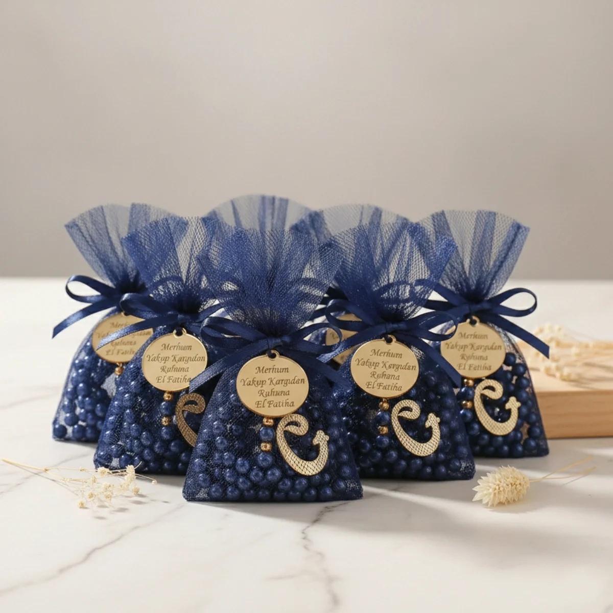 İsme Özel Lacivert Renkli Tül Kese İçerisinde İnci Tesbih - Mevlüt Hediyelikleri