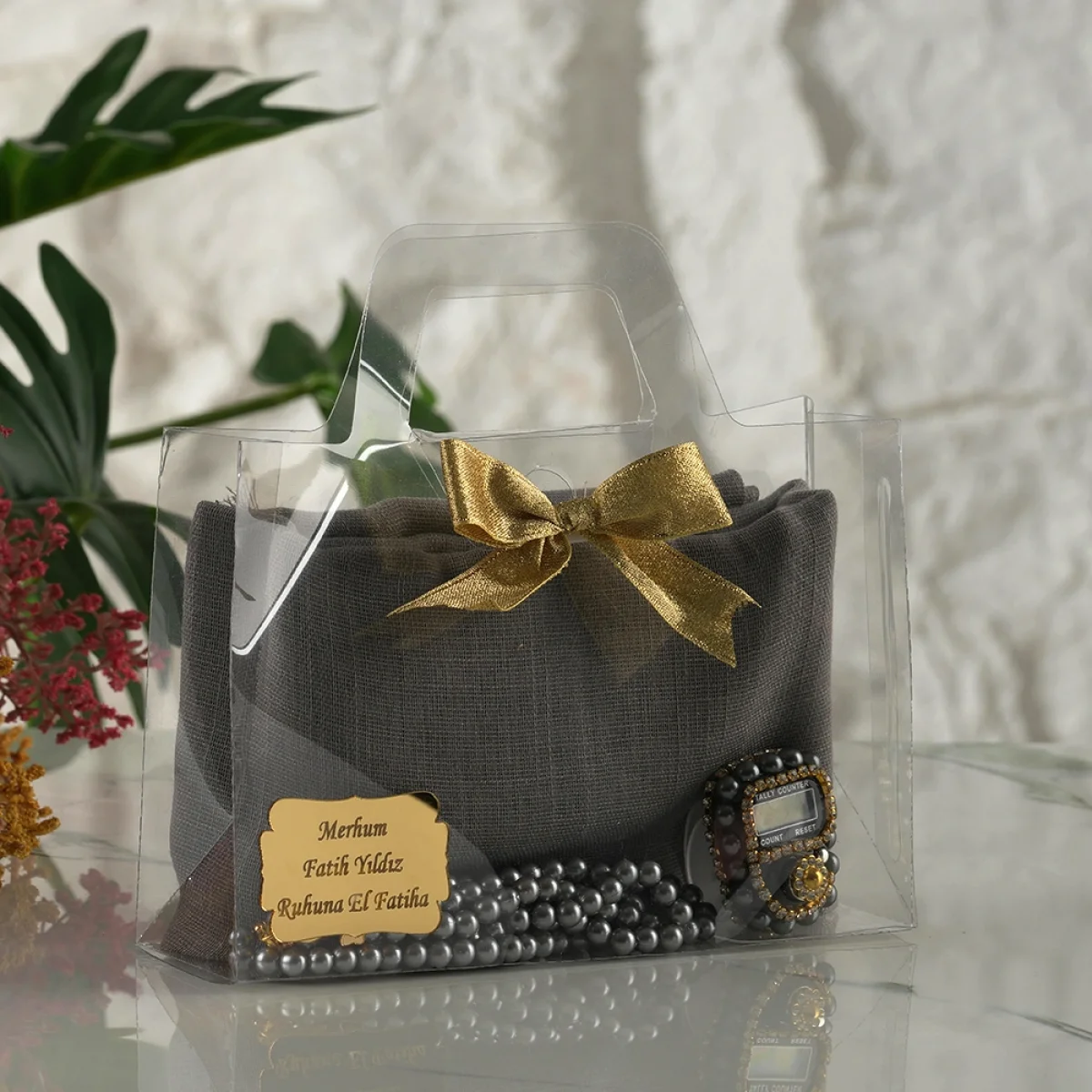 Asetat Çanta İçerisinde İsme Özel Gri Renkli Eşarp, Tesbih ve Zikirmatik Seti