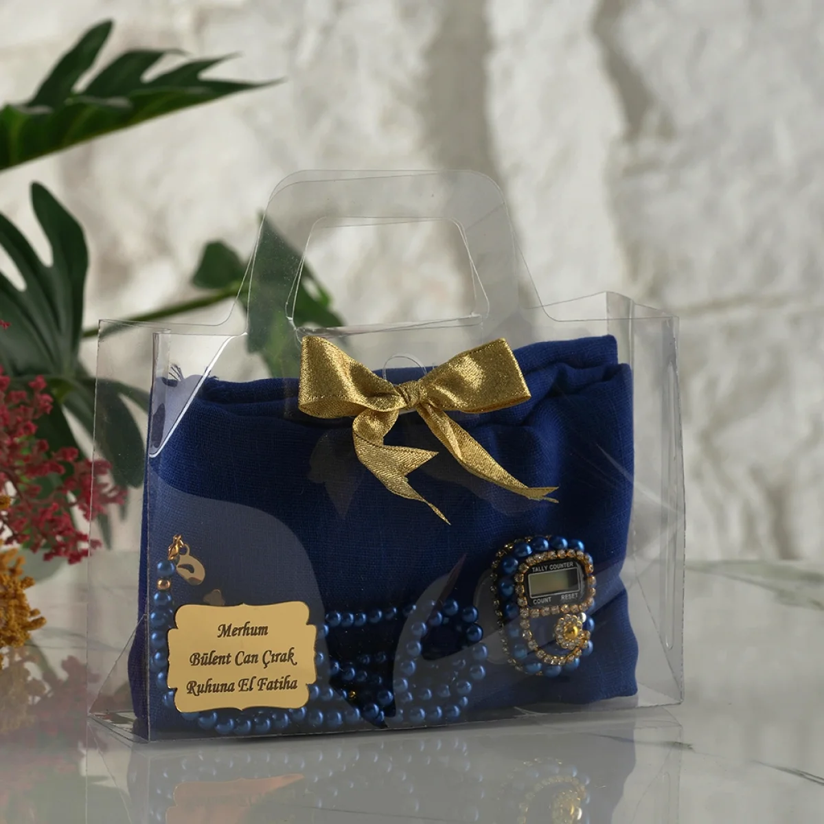 Asetat Çanta İçerisinde İsme Özel Saks Mavisi Renkli Eşarp, Tesbih ve Zikirmatik Seti