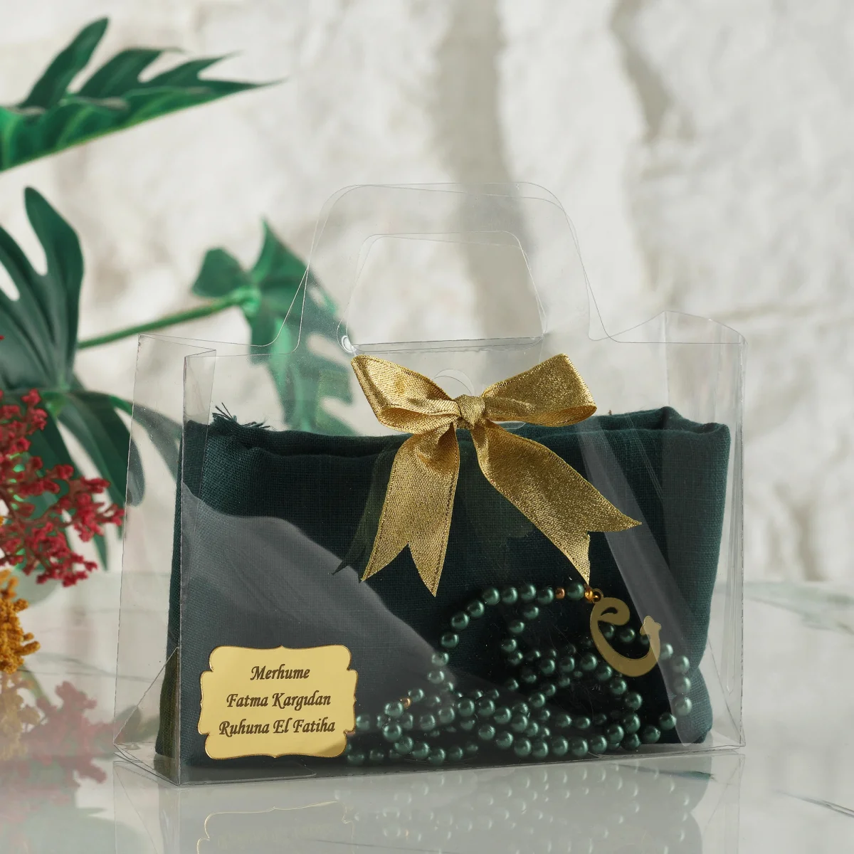 Asetat Çanta İçerisinde İsme Özel, Zümrüt Renkli Eşarp, Tesbih Seti