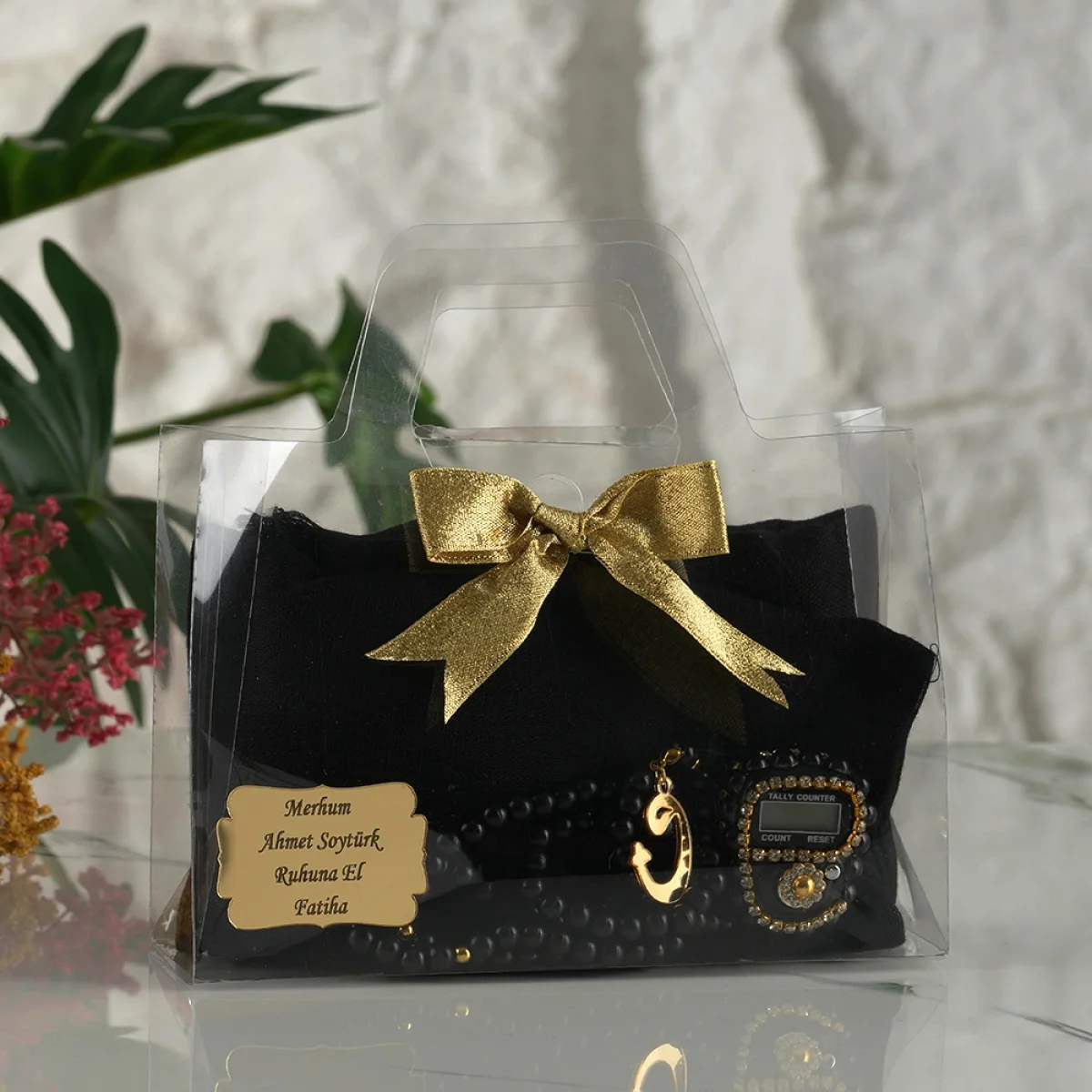 Asetat Çanta İçerisinde İsme Özel, Siyah Renkli Eşarp, Tesbih Seti