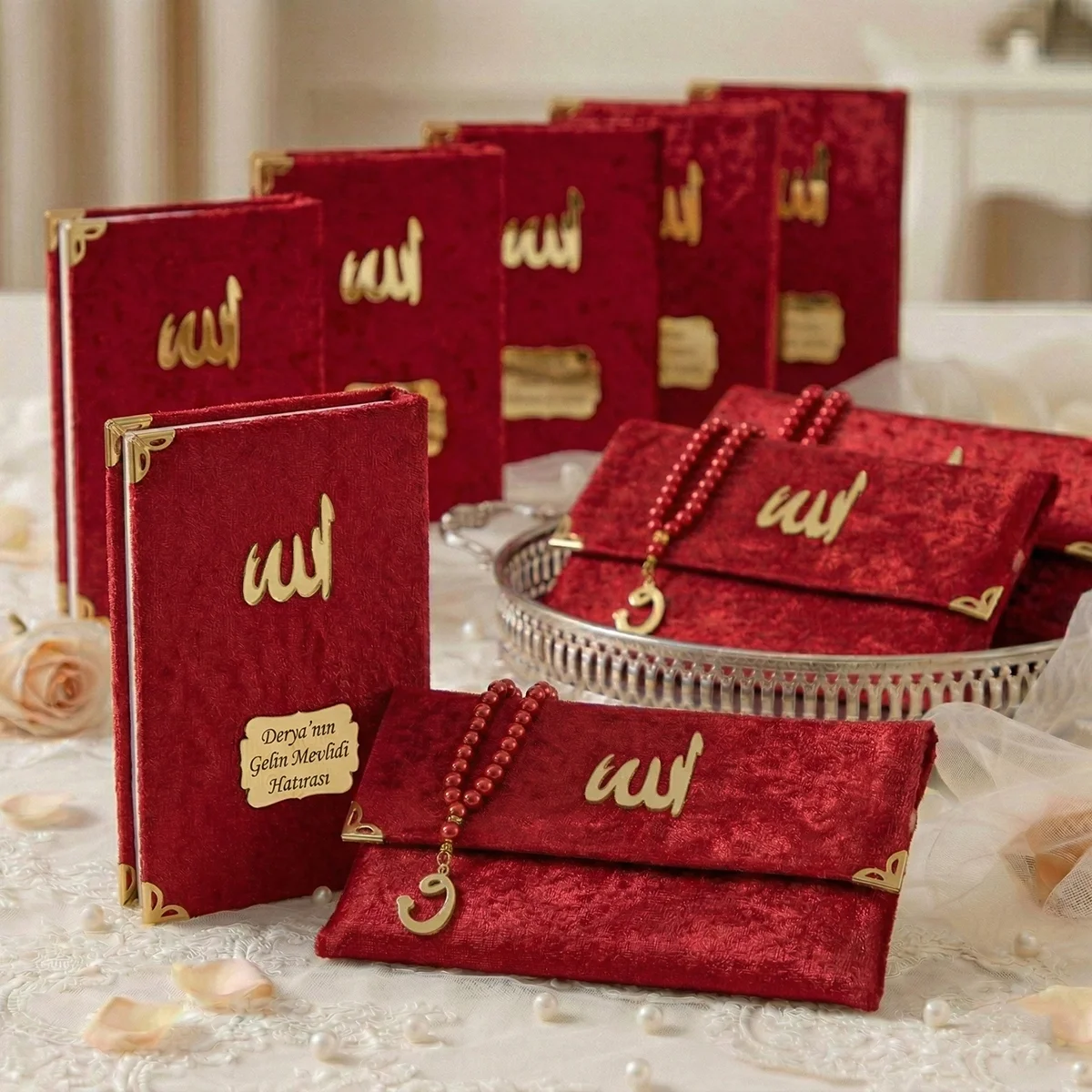 Kadife Kumaş Kaplı Çanta İçerisinde İnci Tesbihli Bordo Renkli Kadife Yasin Kitabı Seti - Mevlüt Hediyelikleri