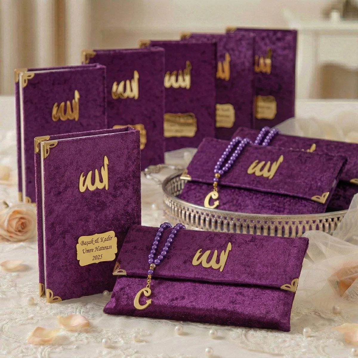 Kadife Kumaş Kaplı Çanta İçerisinde İnci Tesbihli Mor Renkli Kadife Yasin Kitabı Seti - Mevlüt Hediyelikleri