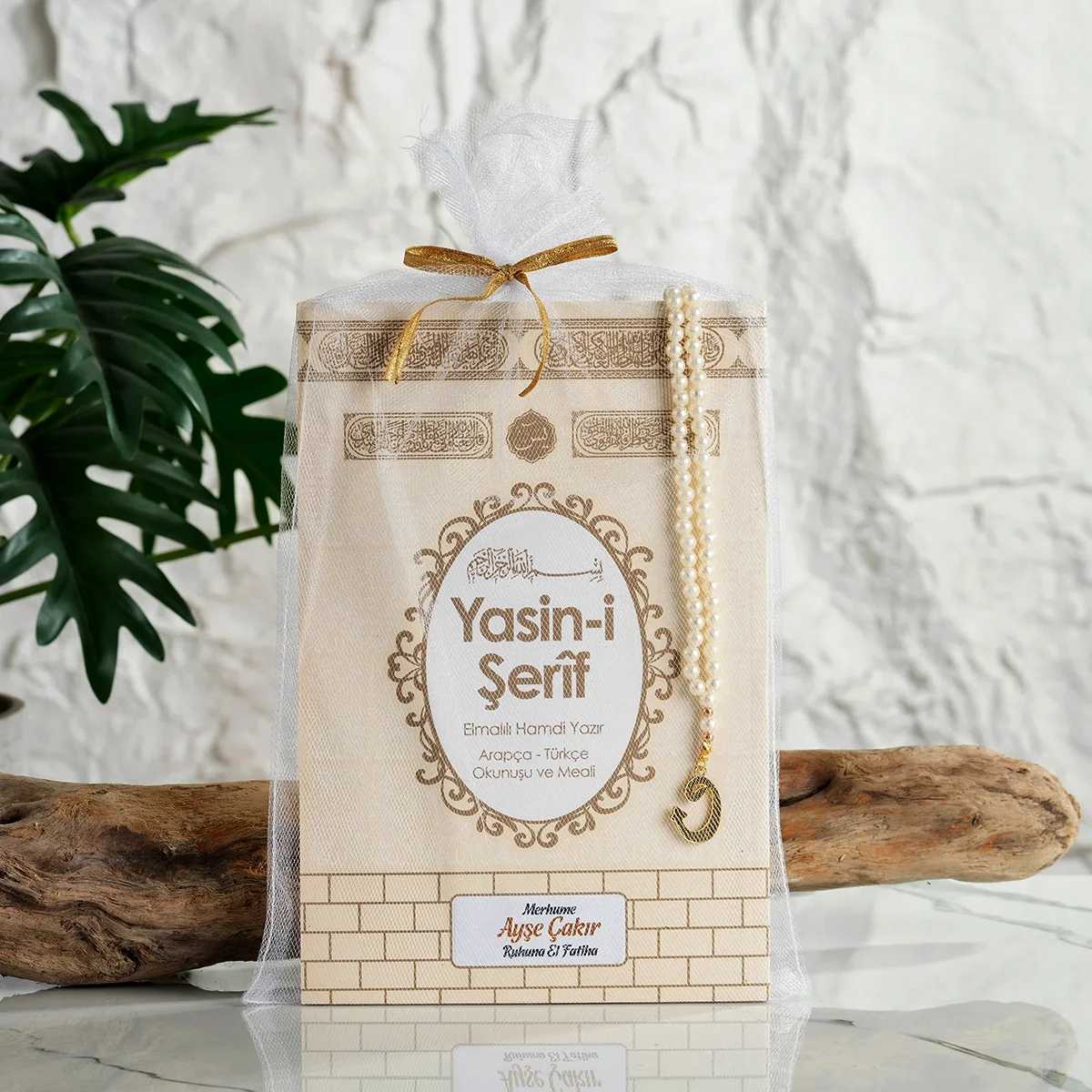 Kabe Model Krem Renkli Tül Kese İçerisinde Orta Boy Yasin Kitabı ve İnci Tesbih - Mevlüt Hediyelikleri