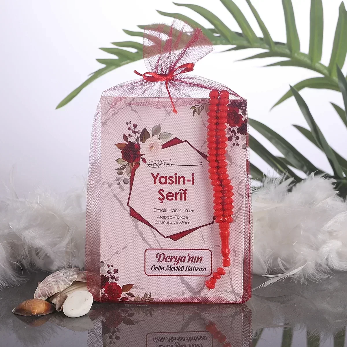 Altıgen Model Kırmızı Renkli Tül Kese İçerisinde Yasin Kitabı ve Tesbih - Mevlüt Hediyelikleri