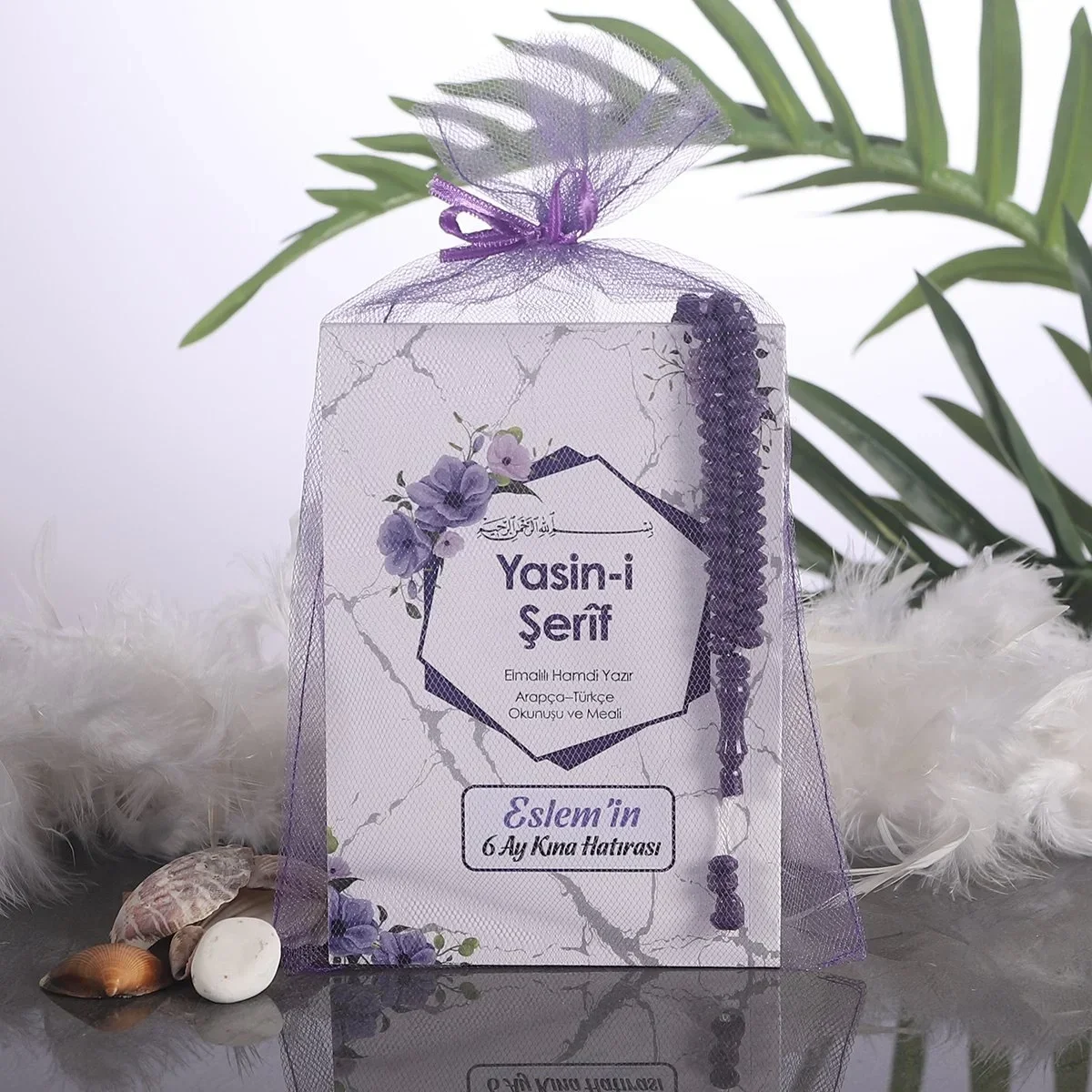 Altıgen Model Mor Renkli Tül Kese İçerisinde Yasin Kitabı ve Tesbih - Mevlüt Hediyelikleri