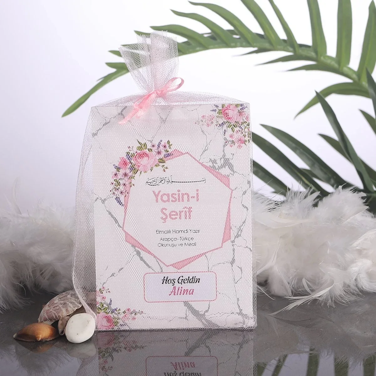 Altıgen Model Pembe Renkli Tül Kese İçerisinde Yasin Kitabı - Mevlüt Hediyelikleri
