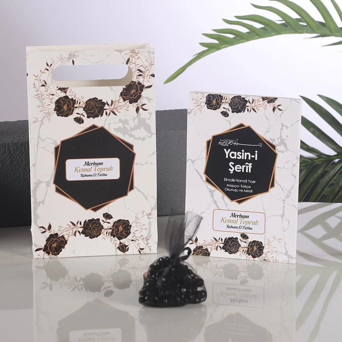 Altıgen Model Siyah Renkli Yasin Kitabı, Karton Çanta ve Tesbih - Mevlüt Hediyelikleri