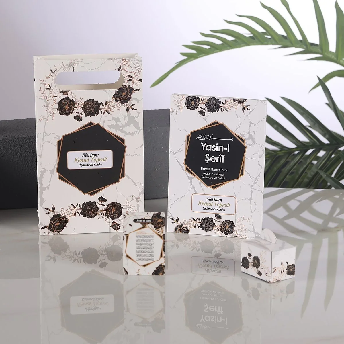 Altıgen Model Siyah Renkli Yasin Kitabı, Lokum Kutusu, Magnet ve Karton Çanta - Mevlüt Hediyelikleri