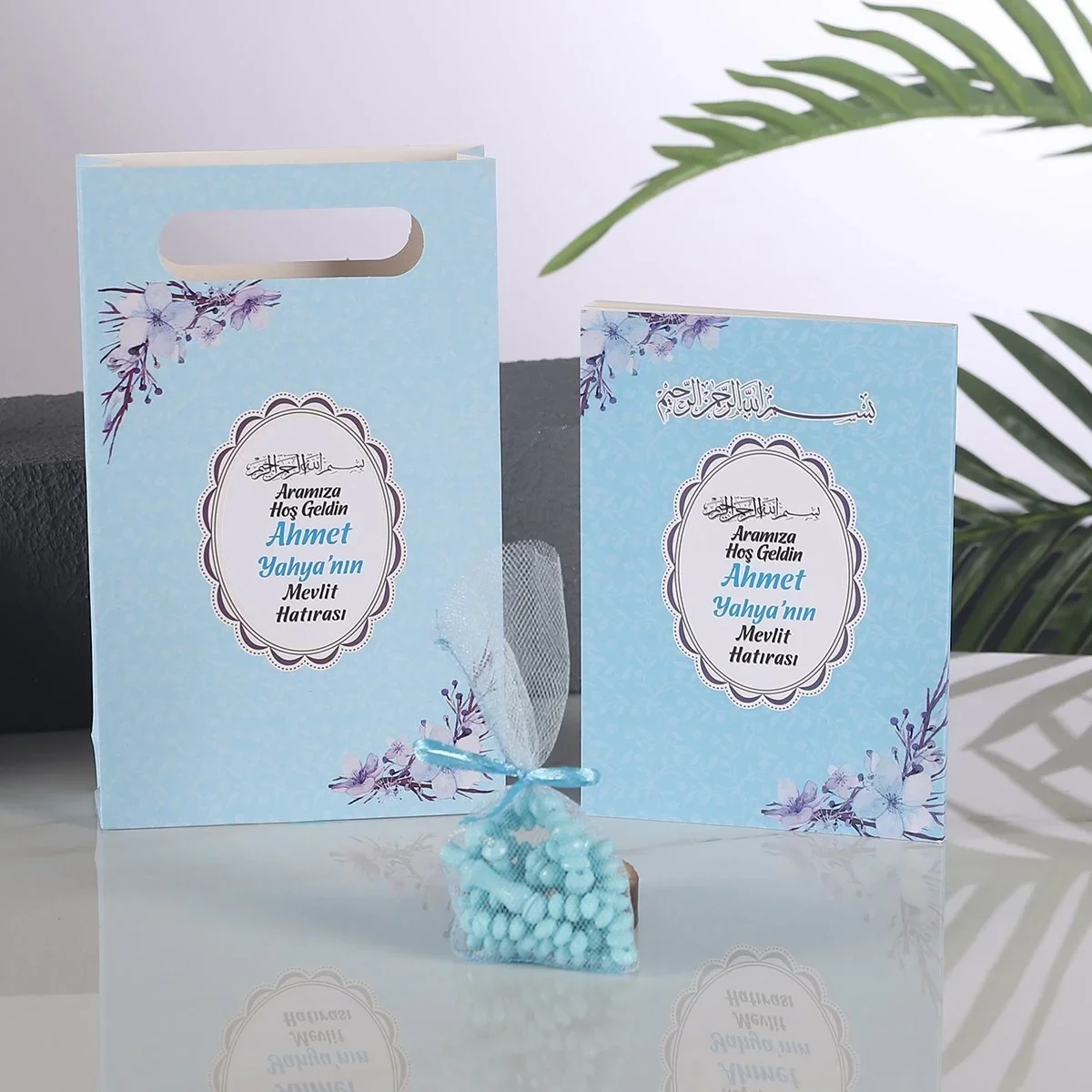 Çiçek Model Mavi Renkli Yasin Kitabı, Karton Çanta ve Tesbih - Mevlüt Hediyelikleri