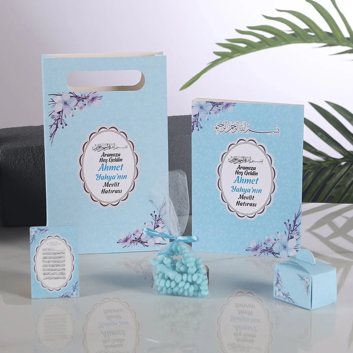Çiçek Model Mavi Renkli Yasin Kitabı, Lokum Kutusu, Magnet, Karton Çanta ve Tesbih - Mevlüt Hediyelikleri