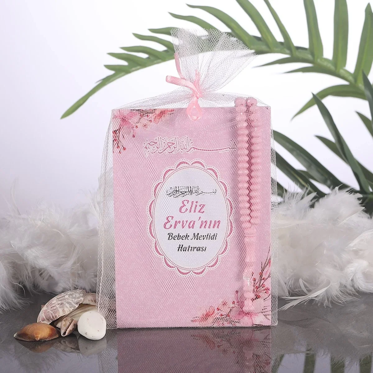 Çiçek Model Pembe Renkli Tül Kese İçerisinde Yasin Kitabı ve Tesbih - Mevlüt Hediyelikleri