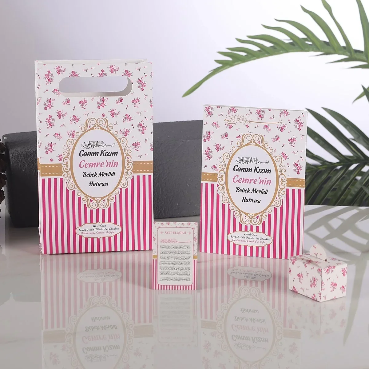 Çizgi Model Pembe Renkli Yasin Kitabı, Lokum Kutusu, Magnet ve Karton Çanta - Mevlüt Hediyelikleri
