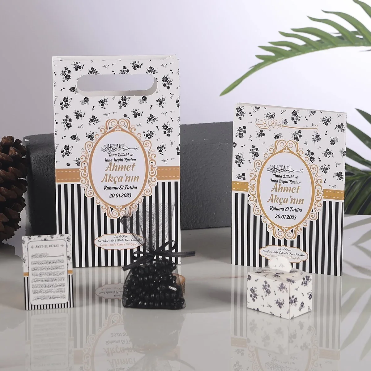Çizgi Model Siyah Renkli Yasin Kitabı, Lokum Kutusu, Magnet, Karton Çanta ve Tesbih - Mevlüt Hediyelikleri