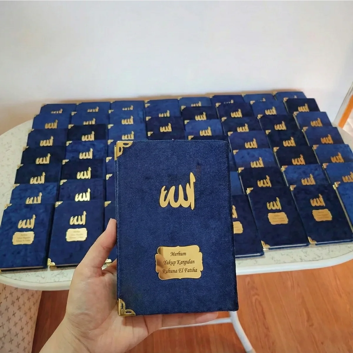 İsme Özel Lacivert Renkli Kadife Yasin Kitabı - Mevlüt Hediyelikleri