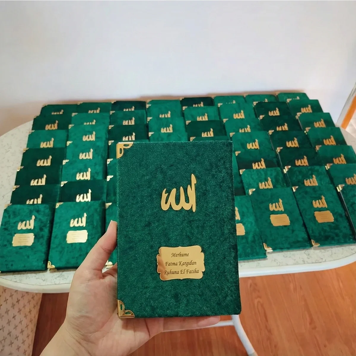İsme Özel Zümrüt Renkli Kadife Yasin Kitabı - Mevlüt Hediyelikleri