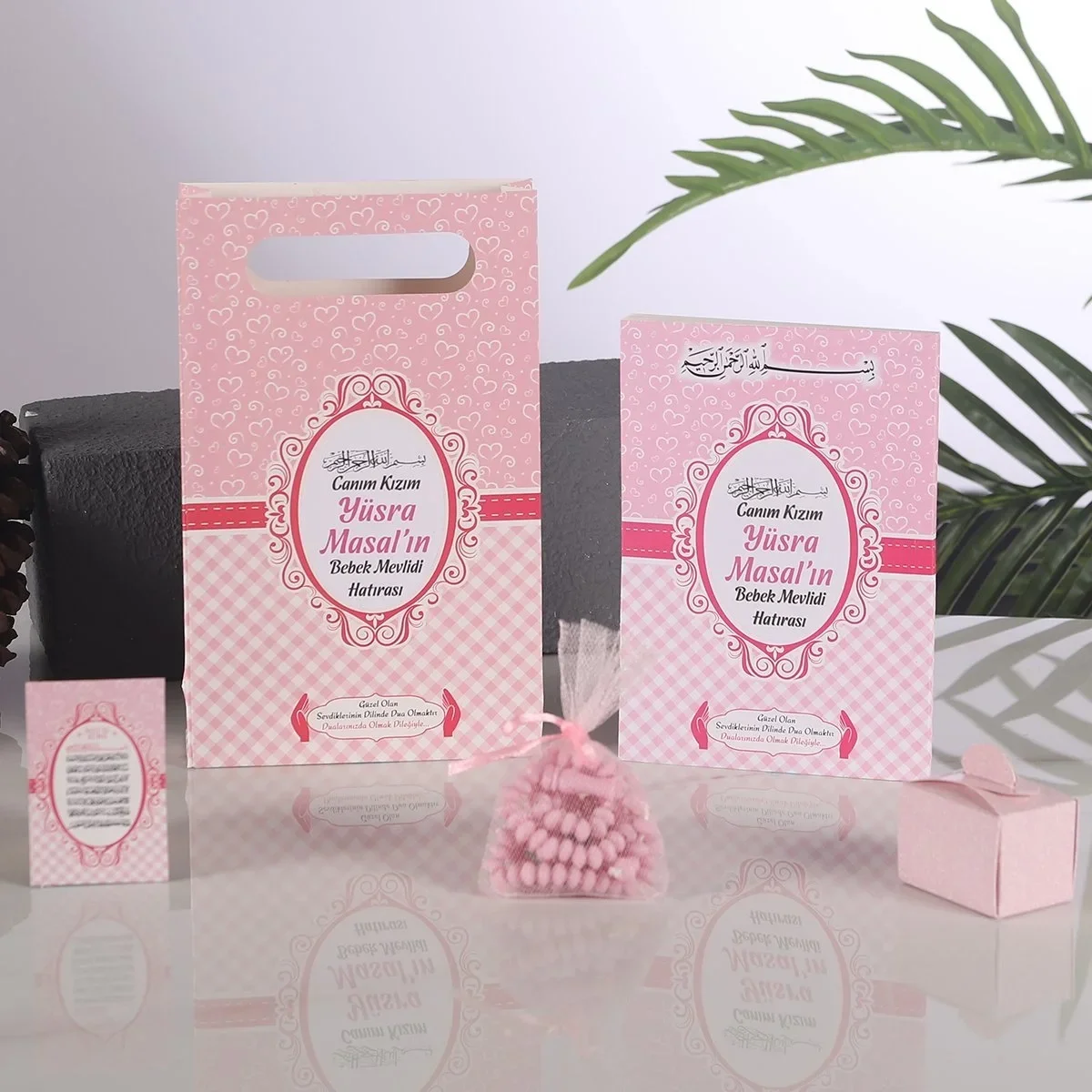 Kalp Model Pembe Renkli Yasin Kitabı, Lokum Kutusu, Magnet, Karton Çanta ve Tesbih - Mevlüt Hediyelikleri
