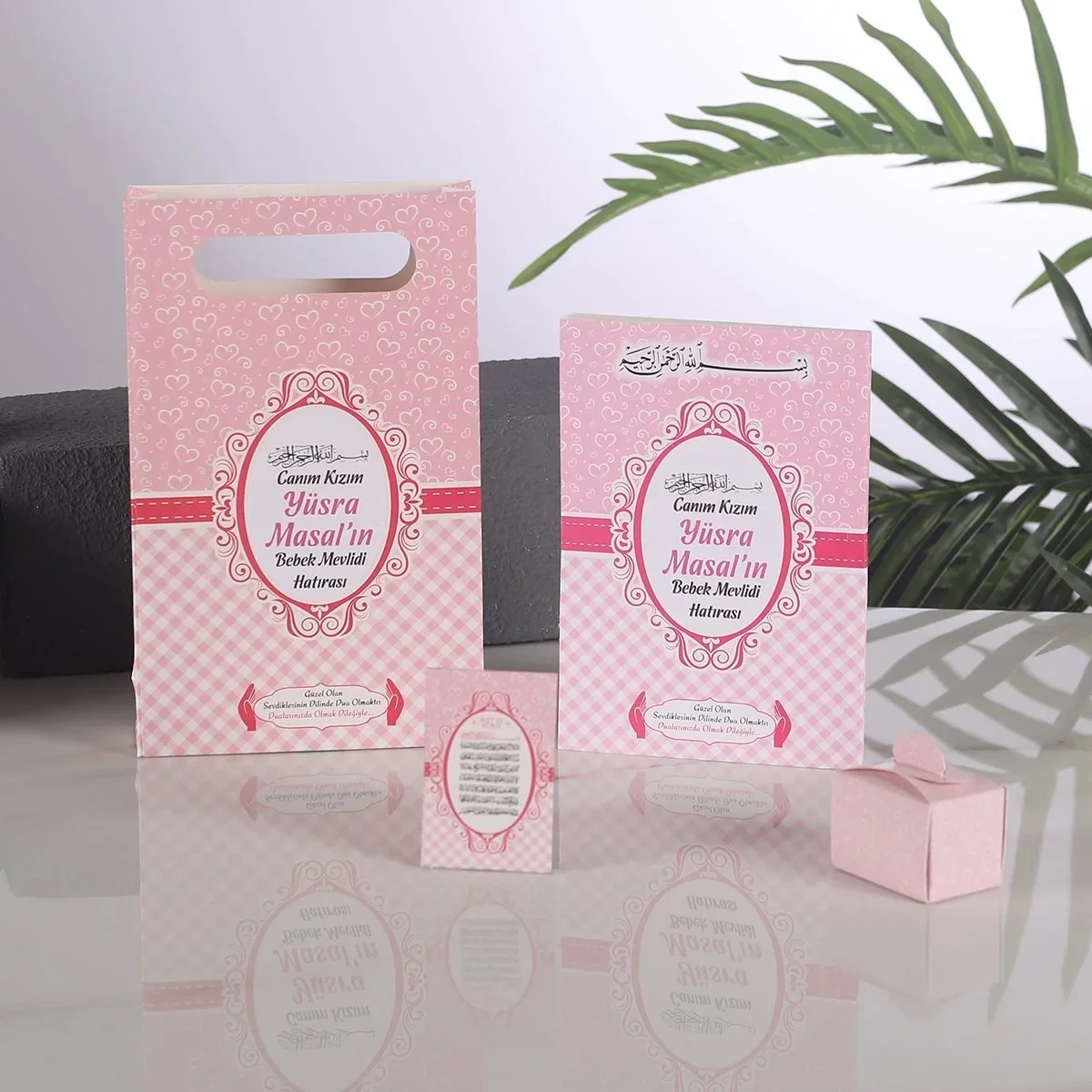 Kalp Model Pembe Renkli Yasin Kitabı, Lokum Kutusu, Magnet ve Karton Çanta - Mevlüt Hediyelikleri