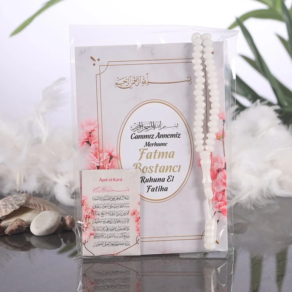 Zerafet Model Pembe Renkli Ambalaj İçerisinde Yasin Kitabı, Magnet ve Tesbih - Mevlüt Hediyelikleri