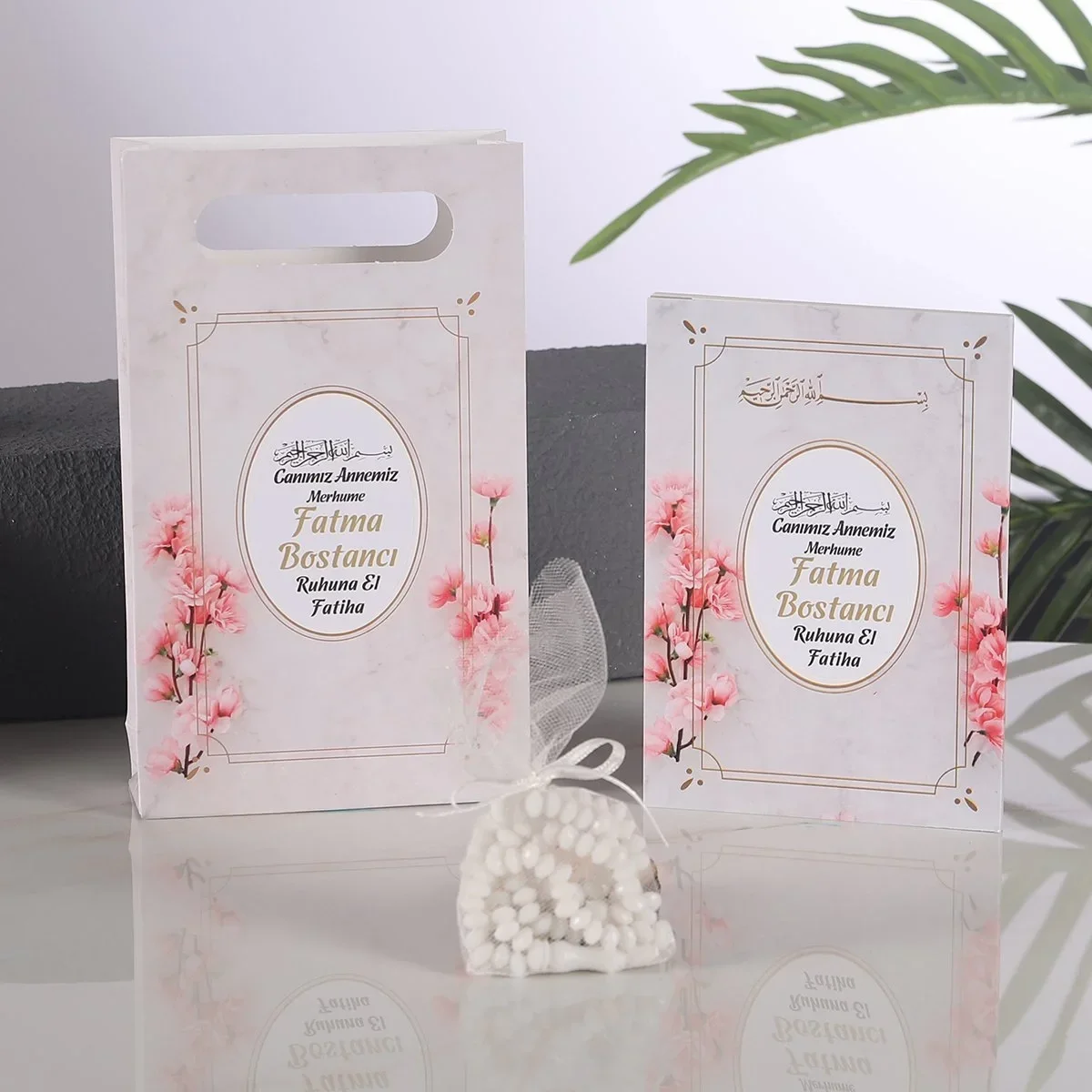 Zerafet Model Pembe Renkli Yasin Kitabı, Karton Çanta ve Tesbih - Mevlüt Hediyelikleri