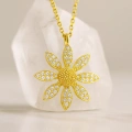 14K Gold Elegant Daisy Necklace