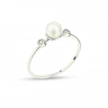 14K Gold Minimal Pearl Ring