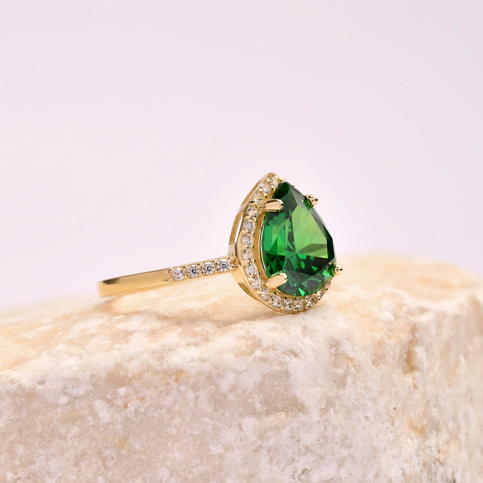 14K Gold Pear Cut Emerald Ring, Birthstone Jewelry, Gold Wedding Ring for Women