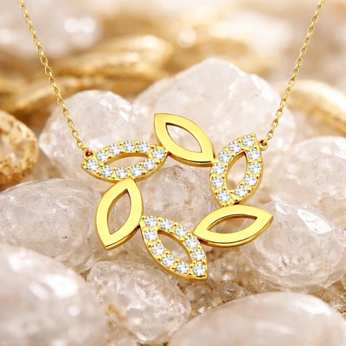 14 Ayar Altın Rüzgar Gülü Kolye