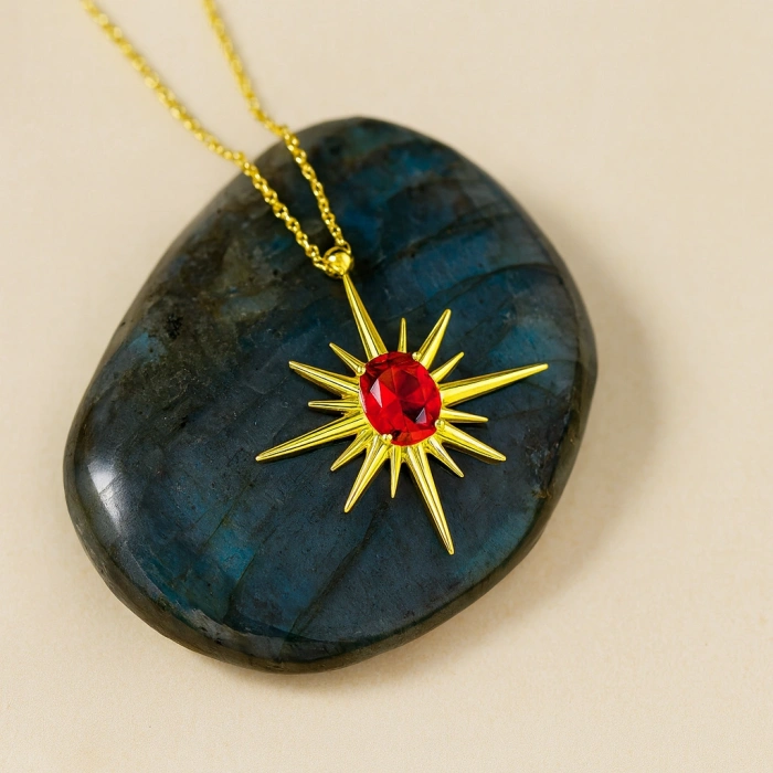 14 Ayar Altın Kutup Yıldızı Yakut Kolye