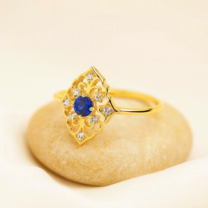 14 Ayar Altın Otantik Dizayn Safir Yüzük