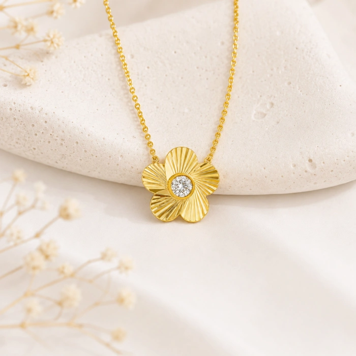 14K Solid Gold Tiny Daisy Necklace
