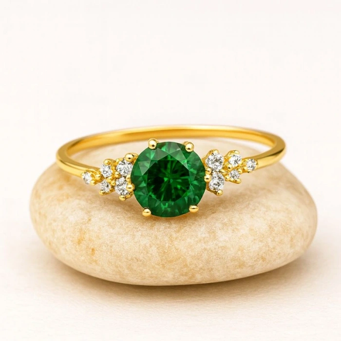 14 Ayar Altın Minimal Zümrüt Yüzük