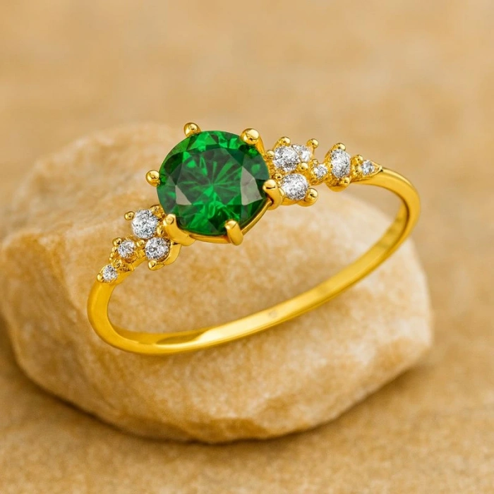 14 Ayar Altın Minimal Zümrüt Yüzük
