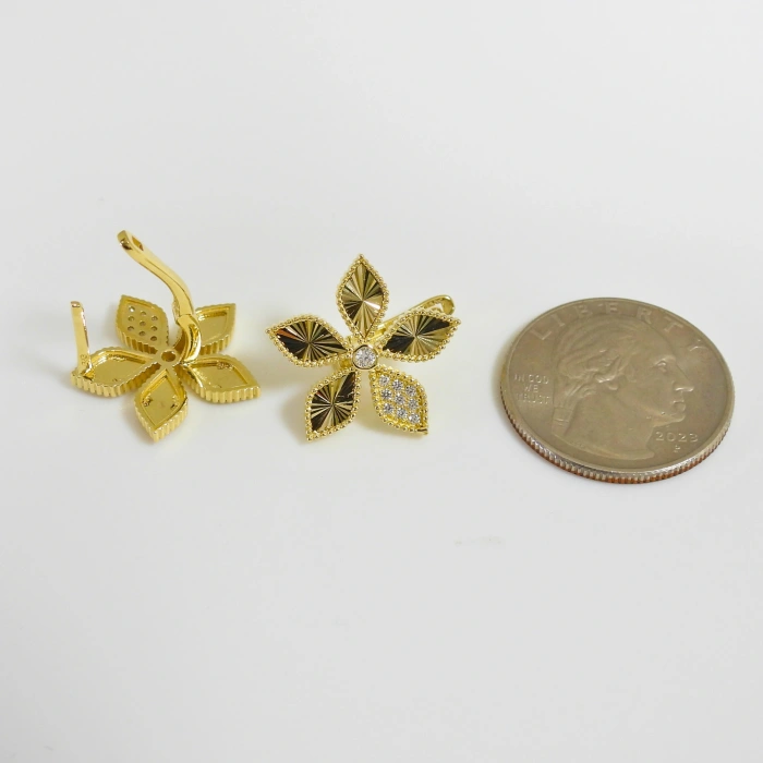 14 Ayar Altın Papatya Tasarım Takı Seti