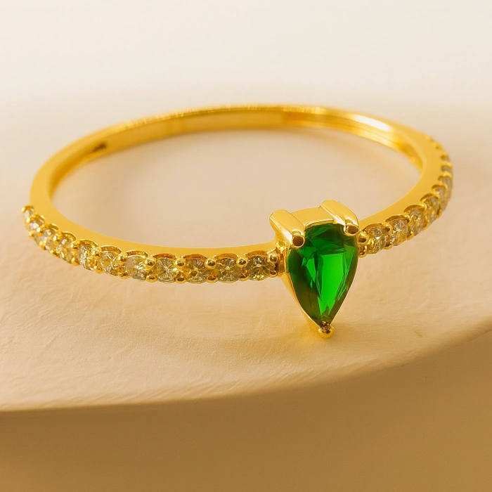 14K Solid Gold Green Emerald Minimal Ring