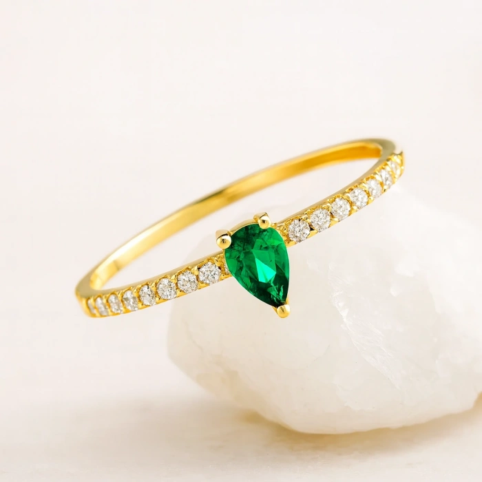 14K Solid Gold Green Emerald Minimal Ring