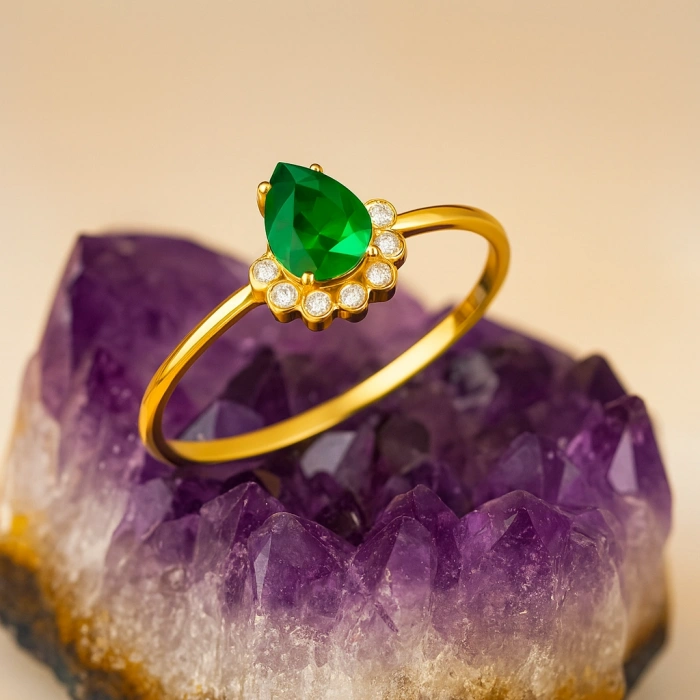 14 Ayar Altın Yeşil Zümrüt Yüzük