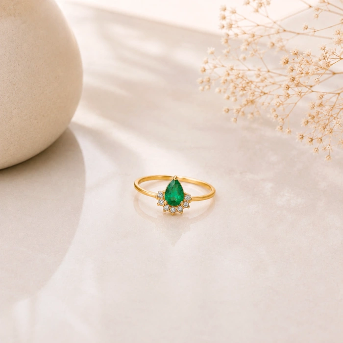 14K Solid Gold Green Emerald Ring