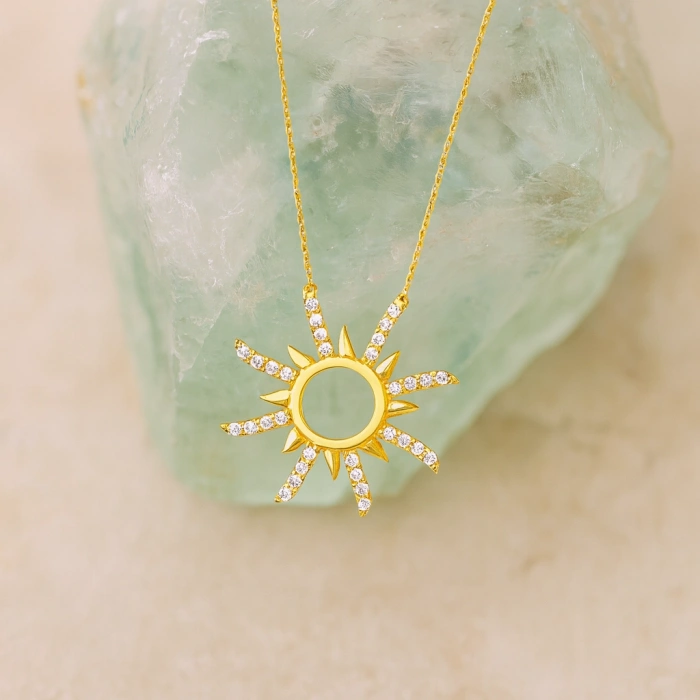 14 Ayar Altın Zarif Güneş Kolye