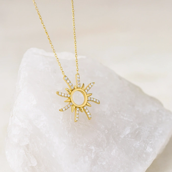14 Ayar Altın Zarif Güneş Kolye