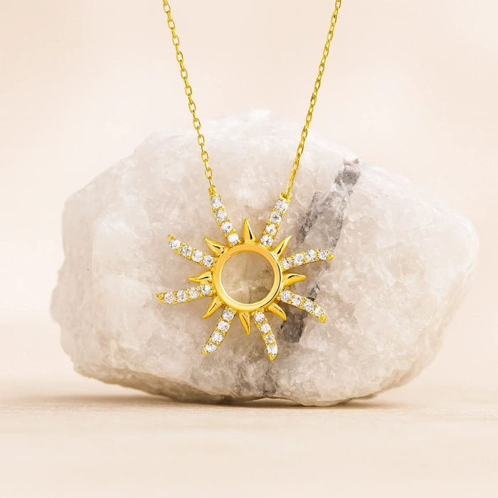 14 Ayar Altın Zarif Güneş Kolye