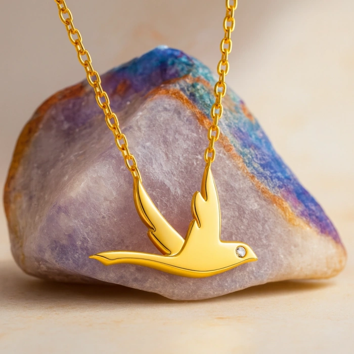 14K Altın Uçan Kuş Kırlangıç Kolye