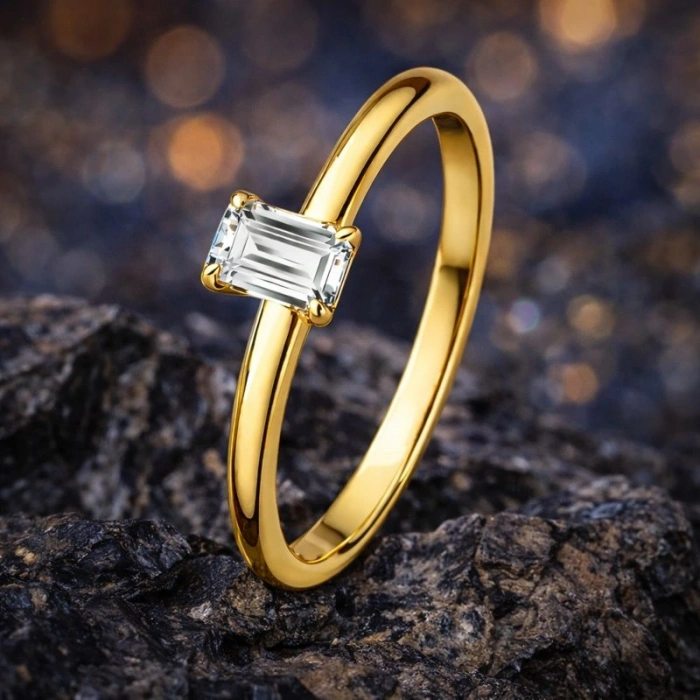 0.20 Karat Baget Kesim Tektaş Pırlanta Yüzük, Zümrüt Kesim Altın Yüzük