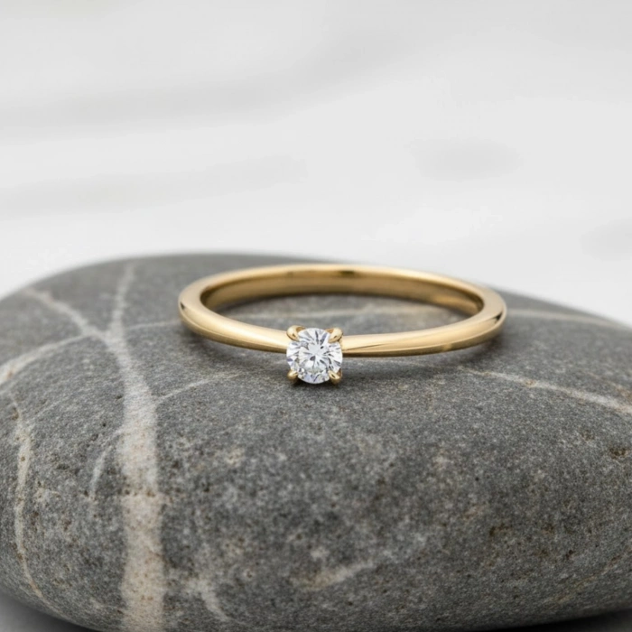 0.10 Karat Minimal Tektaş Pırlanta Yüzük