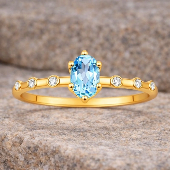 0.35 Karat Mavi Topaz Pırlanta Yüzük, Minimal Altın Yüzük