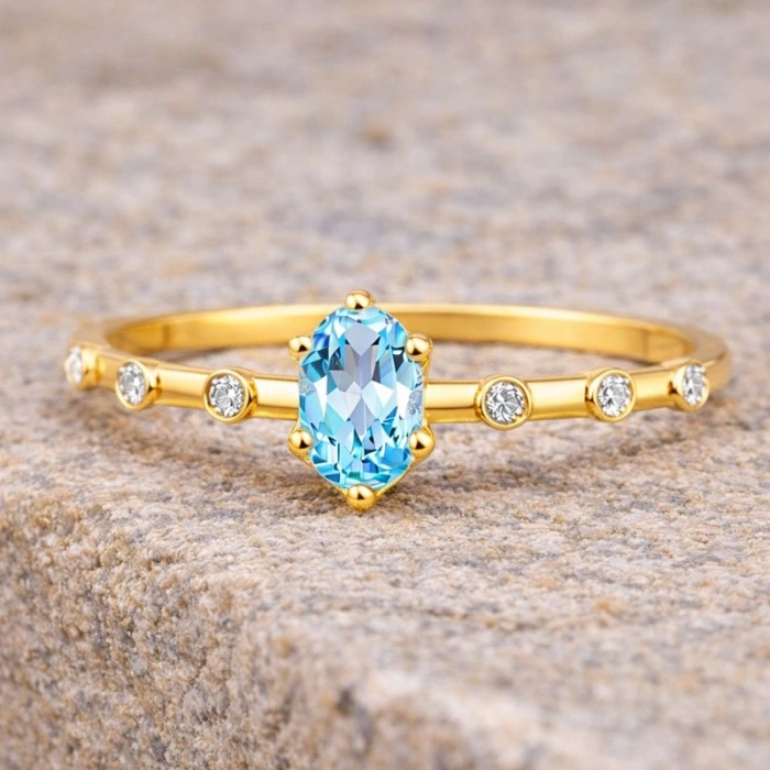 0.35 Karat Mavi Topaz Pırlanta Yüzük, Minimal Altın Yüzük