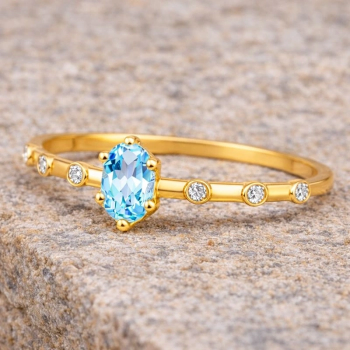 0.35 Karat Mavi Topaz Pırlanta Yüzük, Minimal Altın Yüzük