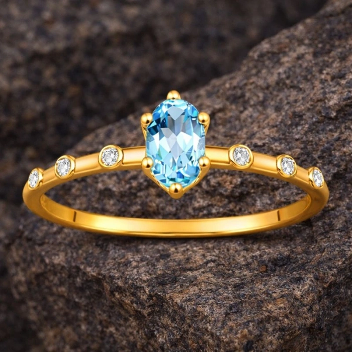 0.35 Karat Mavi Topaz Pırlanta Yüzük, Minimal Altın Yüzük